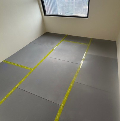 step2 鋪設EP防潮浮式靜音板